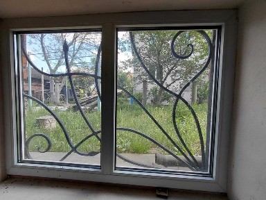 Продаж великого будинку на 2 сім'ї в селі Білогорща за 500 м від міста Львова