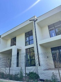 Продаж сучасного котеджу у с. Малечковичі (вул. Центральна)