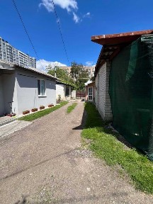 Продам квартиру на землі, Тихий центр