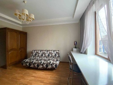 Трехкомнатная сталинка на 97 квартале, пр. Университетский (Гагарина)