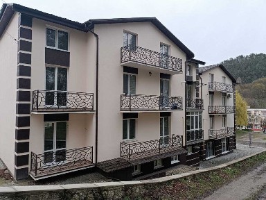 Клубний будинок на 18 квартир