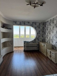 Продається 3 кімнатна квартира в мкр-ні Левада