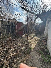 Продаж частини будинку під ремонт - район Любецької (вул. Червона)