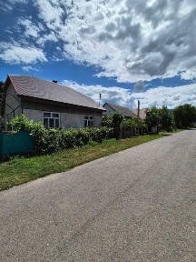 Продаж затишного будинку в м. Тячів - чудова локація та величезний потенціал!