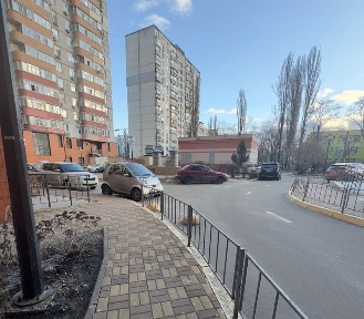 Продаж приміщення на вул Калнишевського 7а, 103 кв. м, підійде під різні види діяльності.