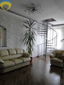 Двухуровневая квартира на Тополевой! К-90
