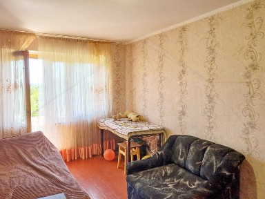 2 кімнатна квартира 45м2, на 3 поверсі по вулиці Довженко-KI