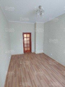 SM S4 Продам 1 комнатную квартиру Аэропорт ул. Антонова