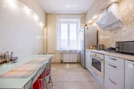 3к. 76м2, Центр (Дом со шпилем, пл. Конституции 2/2) 127468