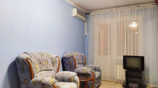 Здам 1-кімнатну Троєщина, Лісківська вул, ремонт, кухня 13,5 м2