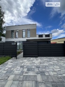 Продаж 2 поверхового будинку з верандою і ділянкою на 7 кв. м., 201.8 кв. м, 3 кімнати, на вул. Котляревського 2 • ID 34571151