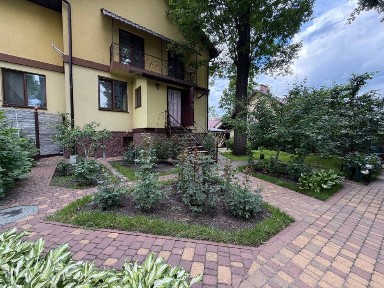 Ворзель! Цегляний дуплекс 149 м², 4 сотки, газ, центральна вода, підвал