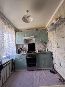 Продаж 3х кім квартири з косметичним ремонтом м. Соснівка