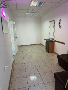 Оренда кімнати (місця ) в діючій перукарні в ПЗР.