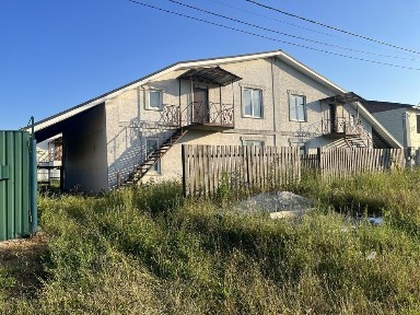 Продам двокімнатну 81 кв. м Липовий Скиток 27 км від Киева