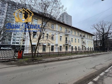 Продажа Отдельно стоящего здания ОСЗ. метро Нивки. С арендаторами.