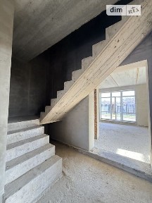 Продаж 2 поверхового таунхауса з ділянкою на 3 сотки, 146 кв. м, 4 кімнати, на вул. Прийми • ID 34049457