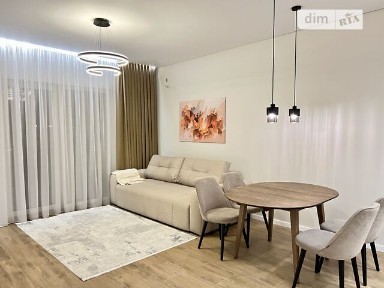 Продаж 2 поверхового таунхауса з ділянкою на 1 сотку, 83 кв. м, 4 кімнати, на вул. Молодіжна • ID 33902617