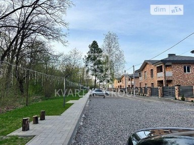 Продаж 3 поверхового таунхауса з ділянкою на 1.75 сотки, 116 кв. м, 4 кімнати, на вул. Якова Калацюка 31 • ID 33893354