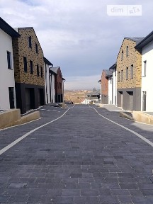 Продаж 2 поверхового таунхауса 160 кв. м, 4 кімнати, на вул. Василя Стуса 17 • ID 33852745