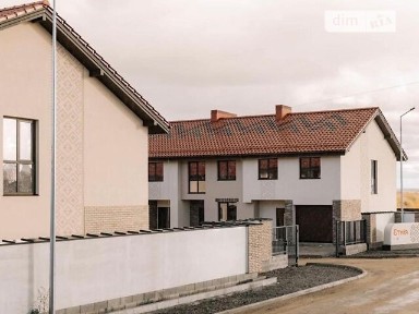 Продаж 2 поверхового таунхауса з ділянкою на 1.5 сотки, 110.3 кв. м, 4 кімнати, на вул. Березова • ID 33813061