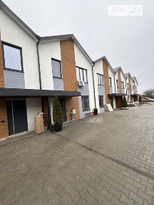 Продаж 2 поверхового таунхауса з ділянкою на 3 сотки, 128.7 кв. м, 4 кімнати, на пров. Шкільний 3Б • ID 33798863