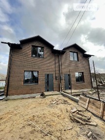 Продаж 2 поверхового таунхауса з ділянкою на 1.9 сотки, 85 кв. м, 3 кімнати, на вул. Барвінкова • ID 33753370