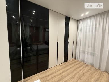 Продаж 2 поверхового таунхауса з ділянкою на 3 сотки, 85 кв. м, 2 кімнати, на вул. Медова • ID 33752137