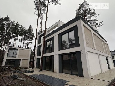 Продаж 2 поверхового таунхауса з ділянкою на 1 сотку, 121 кв. м, 4 кімнати, на вул. Варшавська • ID 33751182
