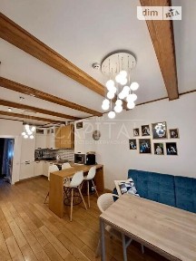 Продаж 3 поверхового таунхауса з ділянкою на 2 сотки, 140 кв. м, 4 кімнати, на вул. Кобзаря • ID 33730474