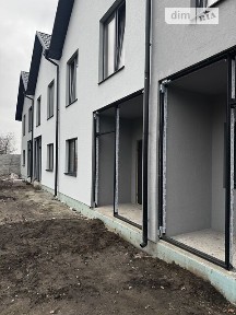 Продаж 2 поверхового таунхауса з ділянкою на 2.5 сотки, 115 кв. м, 4 кімнати, на вул. Шкільна • ID 33717792
