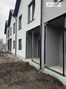 Продаж 2 поверхового таунхауса з ділянкою на 2.5 сотки, 115 кв. м, 4 кімнати, на вул. Шкільна • ID 33717792