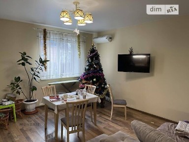 Продаж 2 поверхового таунхауса з ділянкою на 2 сотки, 111.4 кв. м, 4 кімнати, на вул. Інститутська • ID 33691385