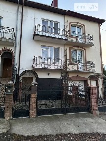 Продаж 3 поверхового таунхауса з ділянкою на 2 сотки, 230 кв. м, 4 кімнати, на вул. Черемшини Марка 12 • ID 33676206