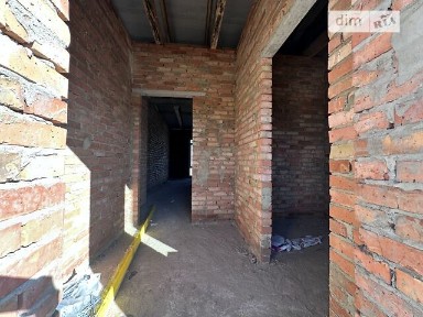 Продаж 1 поверхового таунхауса з ділянкою на 2 сотки, 80 кв. м, 2 кімнати, на вул. Колгоспна • ID 33667821