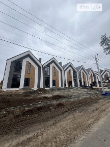 Продаж 2 поверхового таунхауса з ділянкою на 1 сотку, 100 кв. м, 4 кімнати, на вул. 11-а лінія • ID 33632590