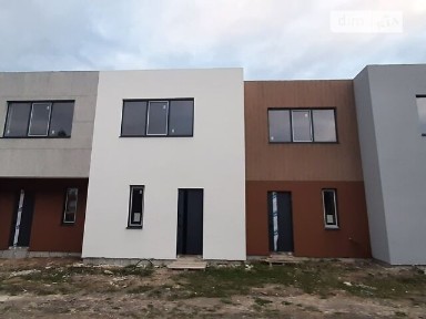 Продаж 2 поверхового таунхауса з ділянкою на 1 сотку, 93.16 кв. м, 2 кімнати, на вул. Приозерна • ID 33626850