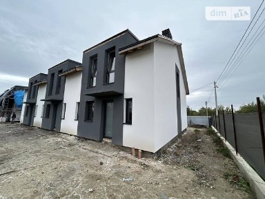 Продаж 2 поверхового таунхауса з ділянкою на 2.18 сотки, 125 кв. м, 3 кімнати, на Вулиця Повстанська • ID 33597681