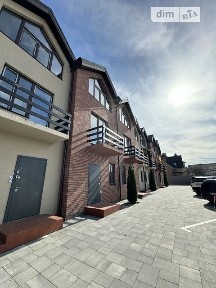 Продаж 3 поверхового таунхауса з ділянкою на 92 кв. м., 124.4 кв. м, 4 кімнати, на вул. Феодосія Печерського 4Г • ID 33585012