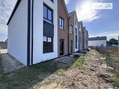 Продаж 2 поверхового таунхауса з ділянкою на 1.5 сотки, 96 кв. м, 4 кімнати, на вул. Миколи Носова • ID 33581456
