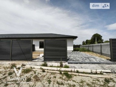 Продаж 1 поверхового таунхауса з ділянкою на 4 сотки, 105 кв. м, 4 кімнати, на вул. Угляренка Петра • ID 33566132