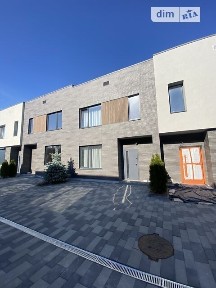 Продаж 2 поверхового таунхауса з ділянкою на 1.3 сотки, 110 кв. м, 4 кімнати, на вул. Промислова • ID 33545079