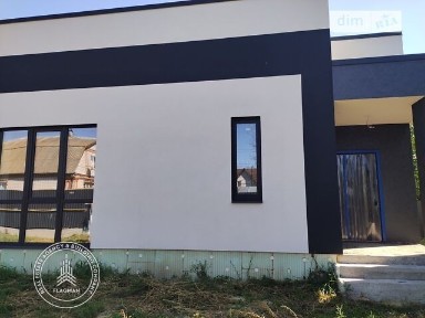 Продаж 1 поверхового таунхауса з ділянкою на 5.5 сотки, 115 кв. м, 3 кімнати, на вул. Левка Симиренка • ID 33521521