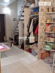 Продаж 3 поверхового таунхауса з ділянкою на 1 сотку, 75 кв. м, 3 кімнати, на вул. Садова • ID 33429760