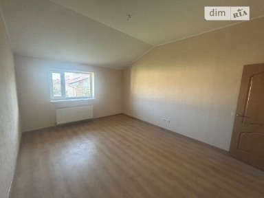 Продаж 2 поверхового таунхауса з ділянкою на 2 сотки, 92 кв. м, 3 кімнати, на вул. Берегова • ID 33329470