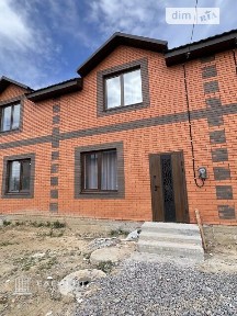 Продаж 2 поверхового таунхауса з ділянкою на 1.5 сотки, 90 кв. м, 3 кімнати, на вул. Соборна • ID 33003472