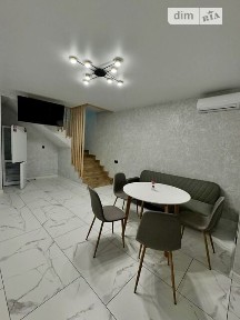 Продаж 2 поверхового таунхауса з ділянкою на 2 сотки, 101.3 кв. м, 4 кімнати, на пров. Козачої Ради • ID 32922489