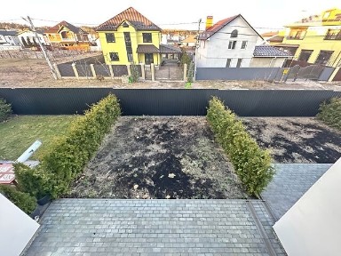 Стоянка, вулиця Кошового 13Б • ID 32867457
