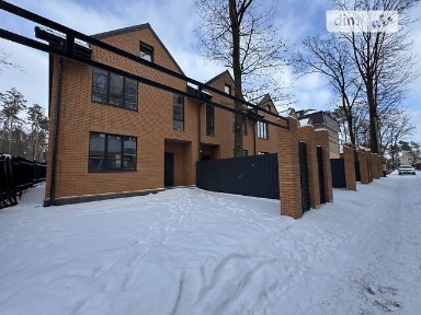 Продаж 2 поверхового таунхауса з ділянкою на 1.5 сотки, 97 кв. м, 3 кімнати, на вул. Полтавська • ID 32799248