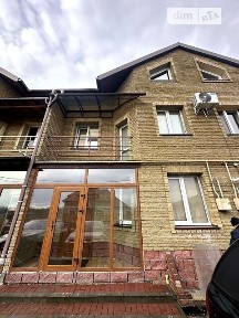 Продаж 3 поверхового таунхауса з ділянкою на 4 сотки, 230 кв. м, 4 кімнати, на вул. Алмазова • ID 32749370